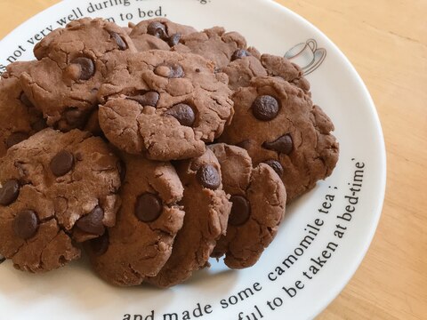 甘すぎない♪簡単チョコチップクッキーの作り方